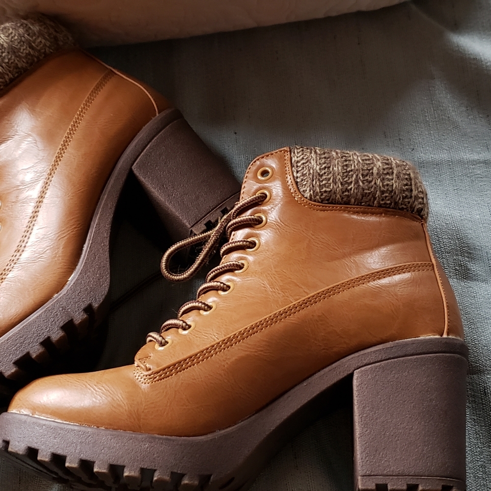 Boots - Picture 2 of 2